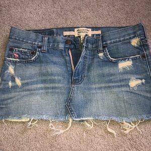 Abercrombie and Fitch Jean Skirt - Size 2R